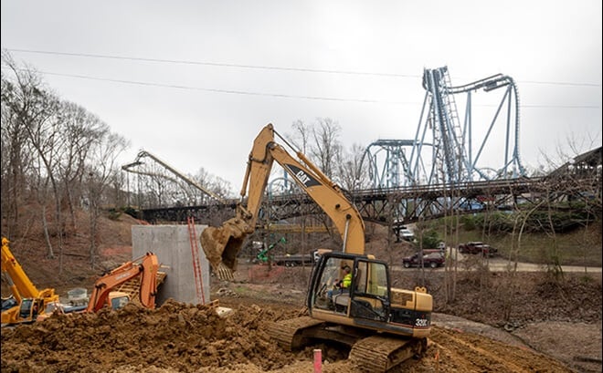 Finnegan's Flyer construction workers preparing support structures at Busch Gardens Williamsburg